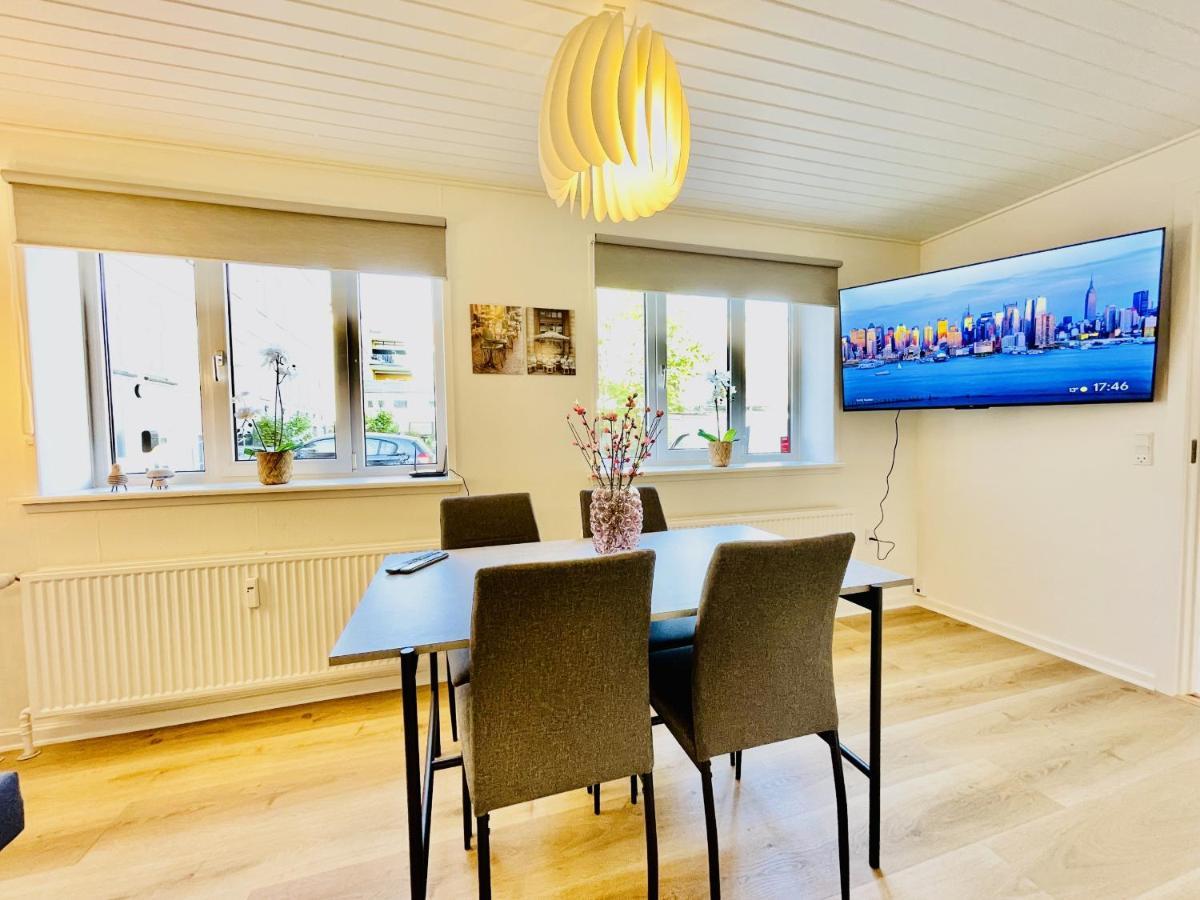 Aday - Charming Apartment In The Pedestrian Street Of Frederikshavn Dış mekan fotoğraf
