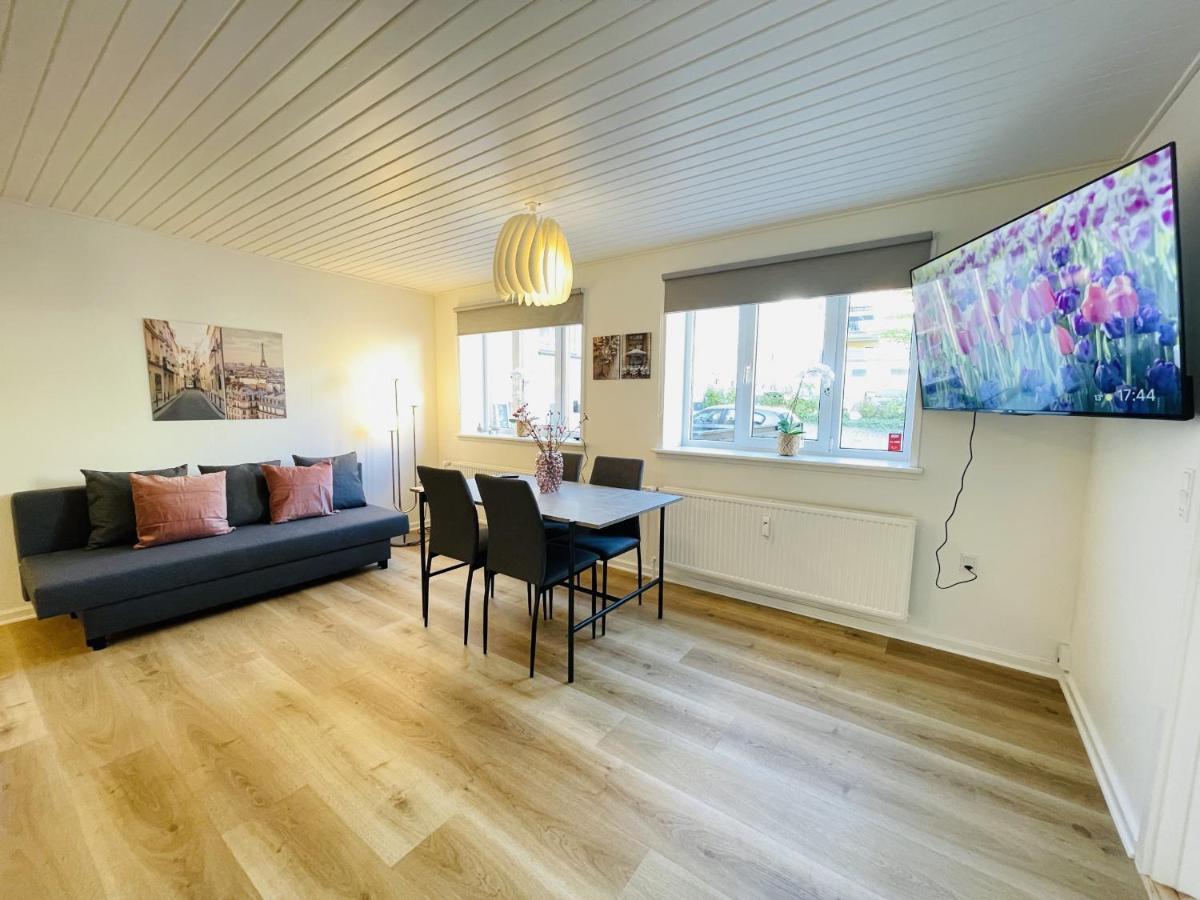 Aday - Charming Apartment In The Pedestrian Street Of Frederikshavn Dış mekan fotoğraf